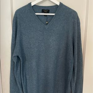 Men’s Blue Cashmere Sweater NWT (L)